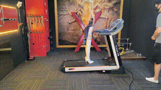 【随心原创】汤圆长靴女英雄跑步机与木马